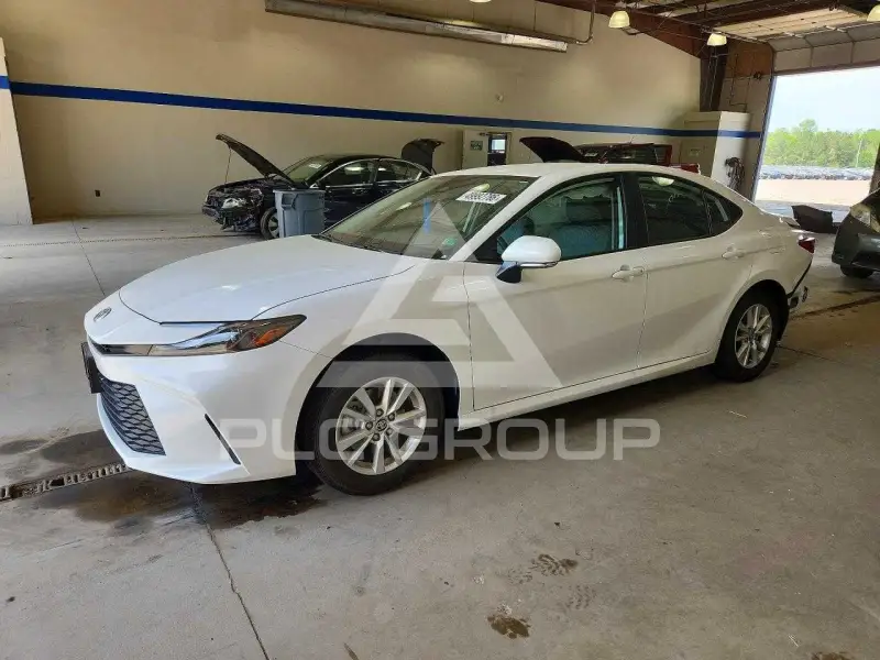 2025 Toyota CAMRY фото