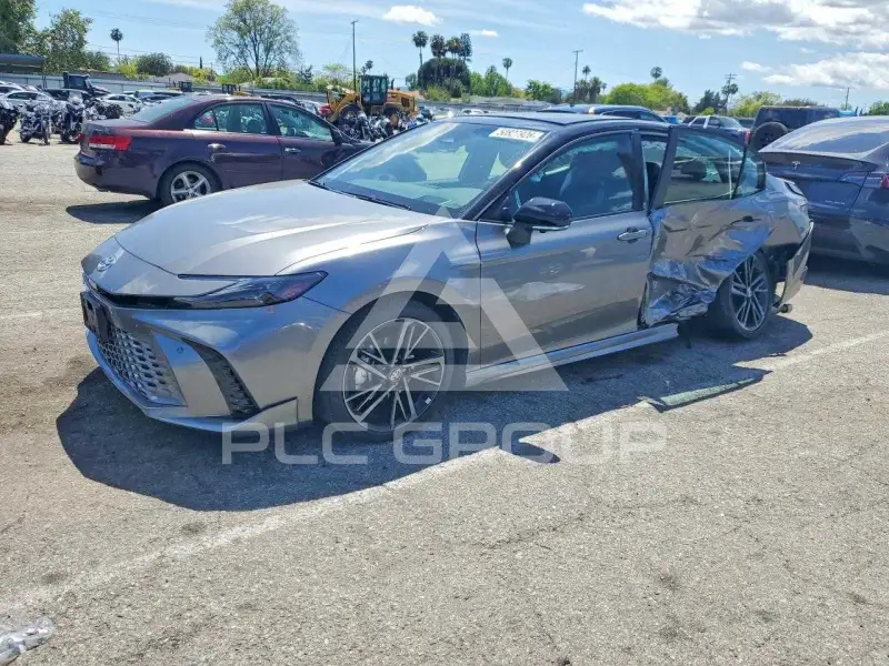 2025 Toyota CAMRY фото