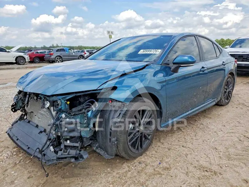 2025 Toyota CAMRY фото