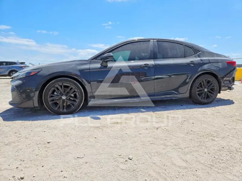 2025 Toyota CAMRY фото