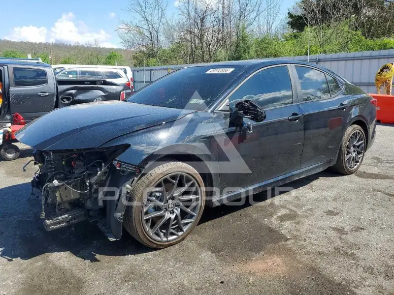 2025 Toyota CAMRY фото