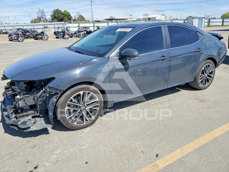 2025 Toyota CAMRY фото