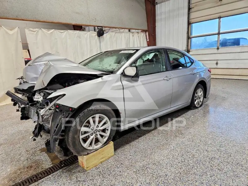 2025 Toyota CAMRY фото