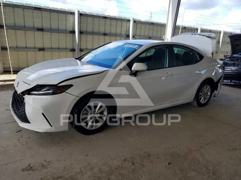 2025 Toyota CAMRY photo