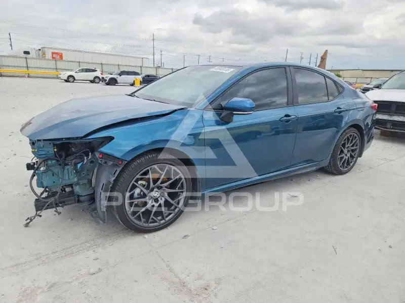 2025 Toyota CAMRY фото