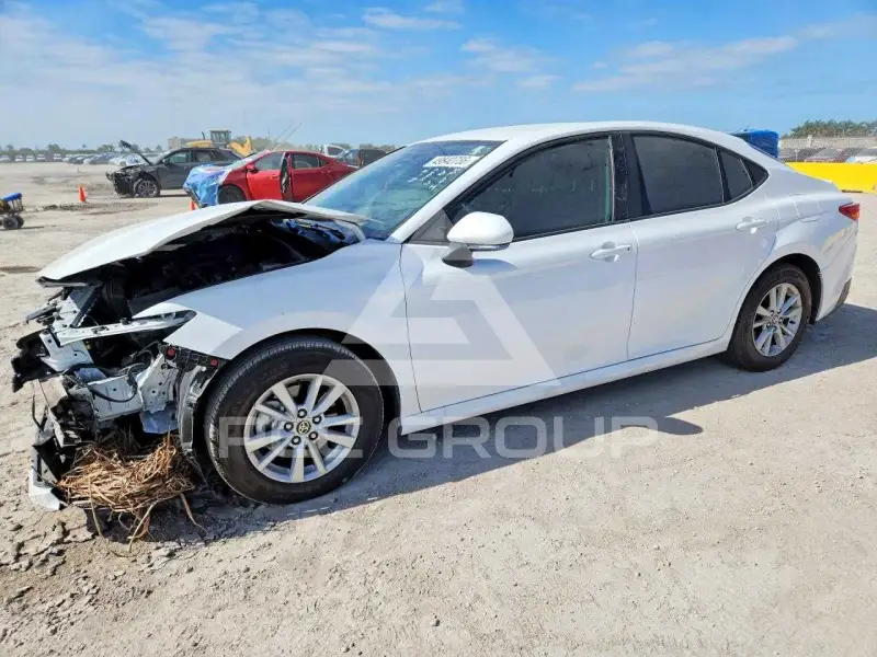 2025 Toyota CAMRY фото