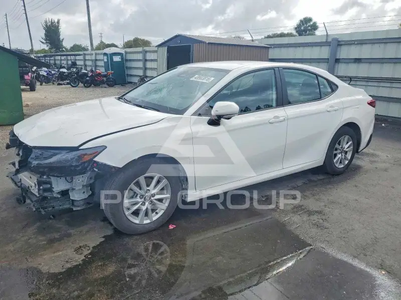 2025 Toyota CAMRY фото