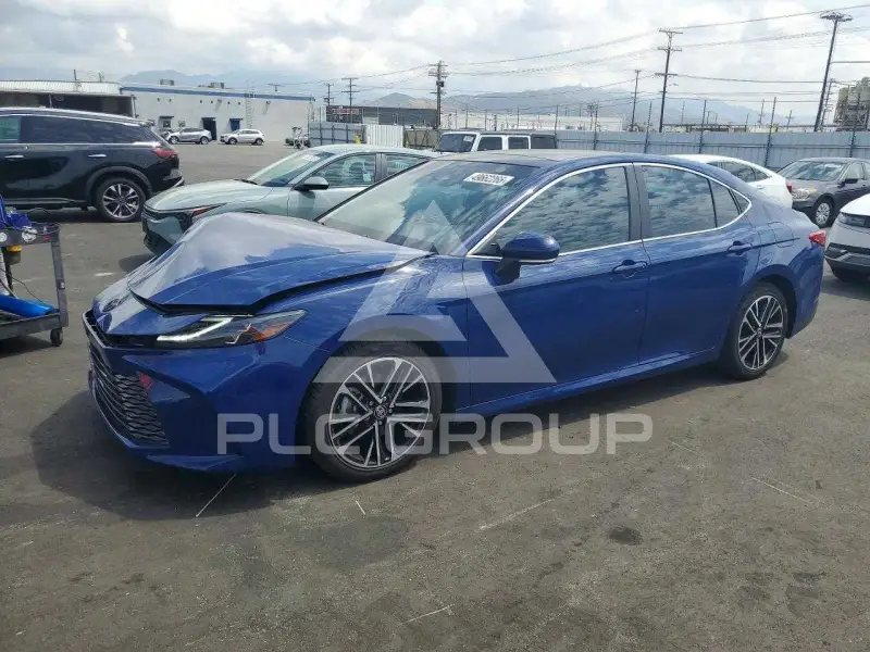 2025 Toyota CAMRY фото