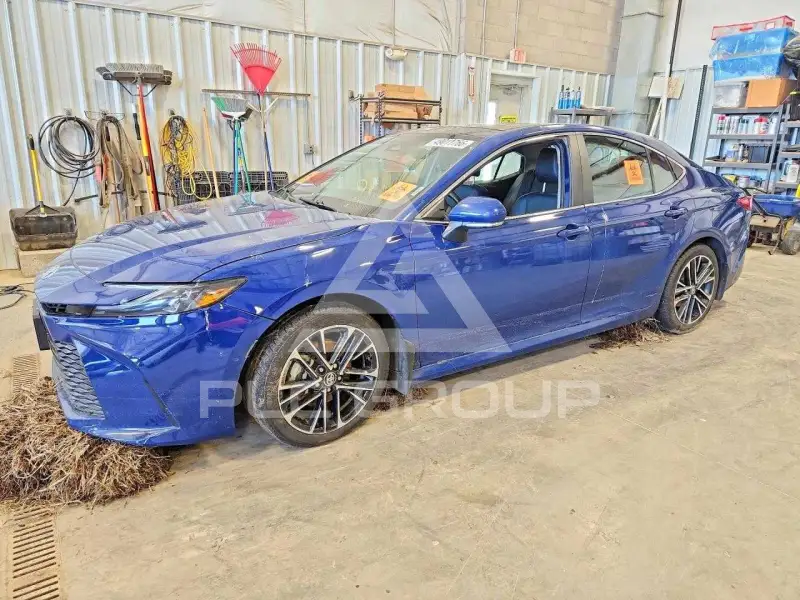 2025 Toyota CAMRY фото