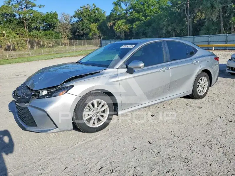 2025 Toyota CAMRY фото