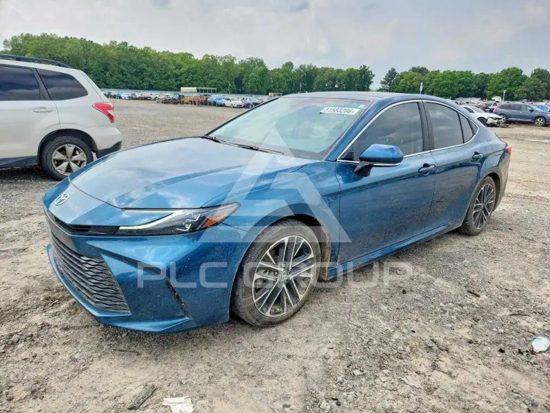 2025 Toyota CAMRY фото