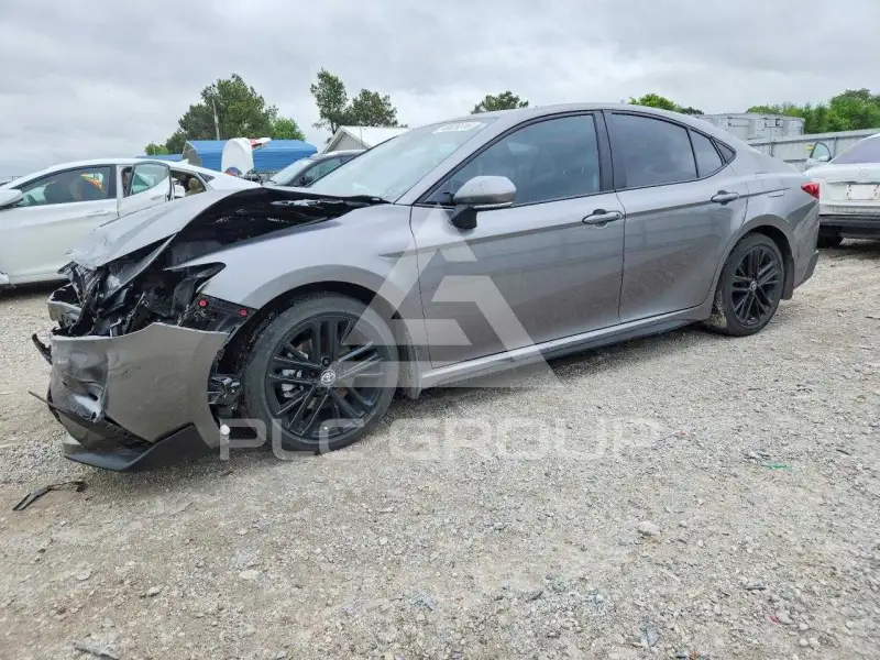 2025 Toyota CAMRY фото
