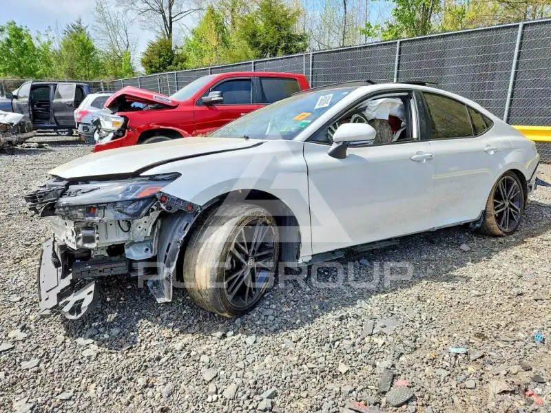 2025 Toyota CAMRY фото