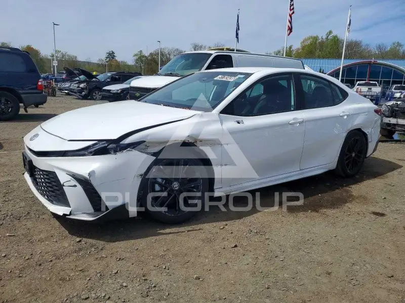 2025 Toyota CAMRY photo