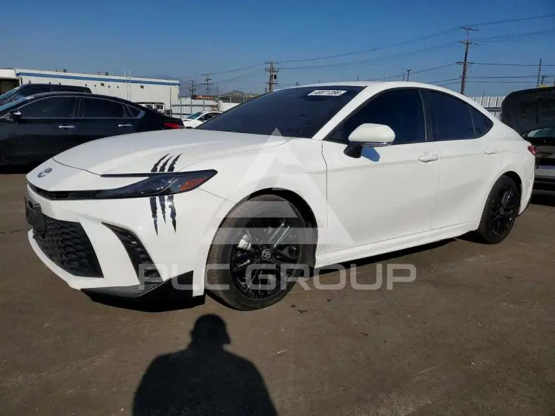 2025 Toyota CAMRY photo