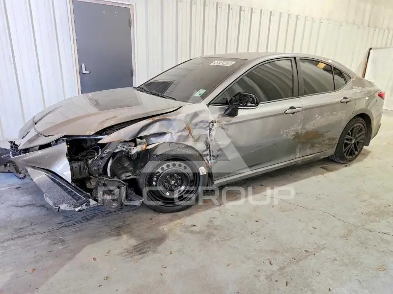 2025 Toyota CAMRY фото