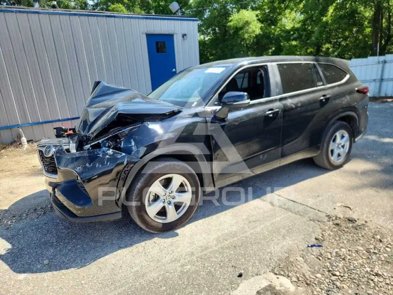 2025 Toyota Highlander photo