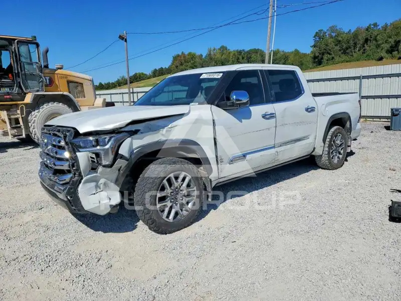 2025 Toyota TUNDRA фото