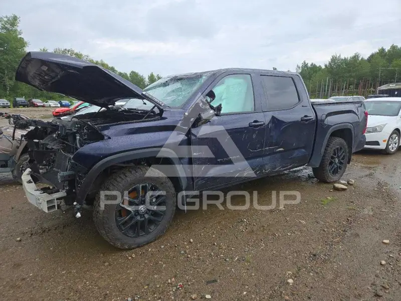 2025 Toyota TUNDRA фото