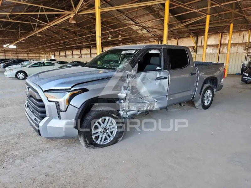 2025 Toyota TUNDRA фото