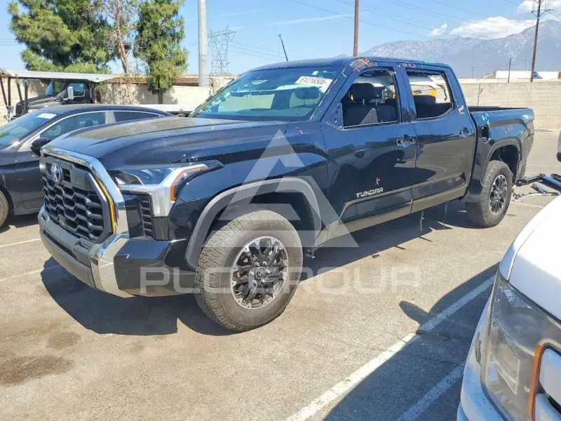 2025 Toyota TUNDRA фото