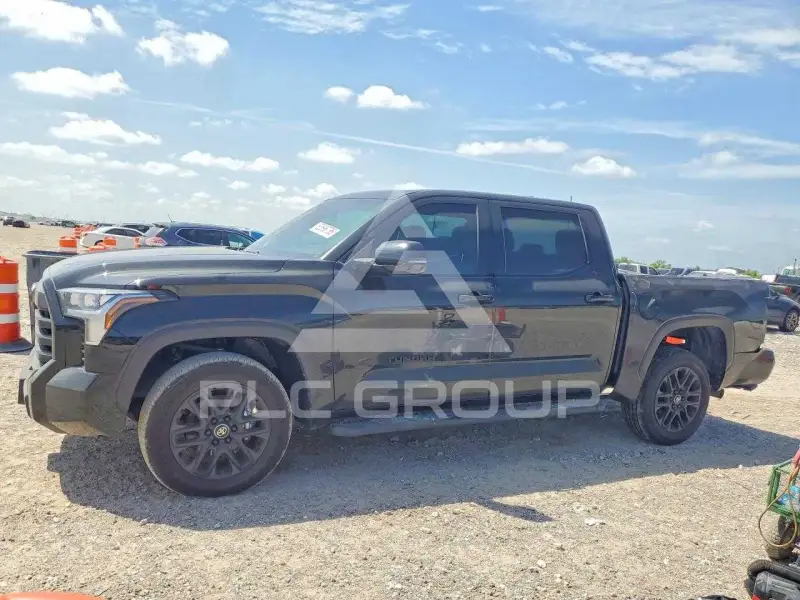 2025 Toyota TUNDRA фото