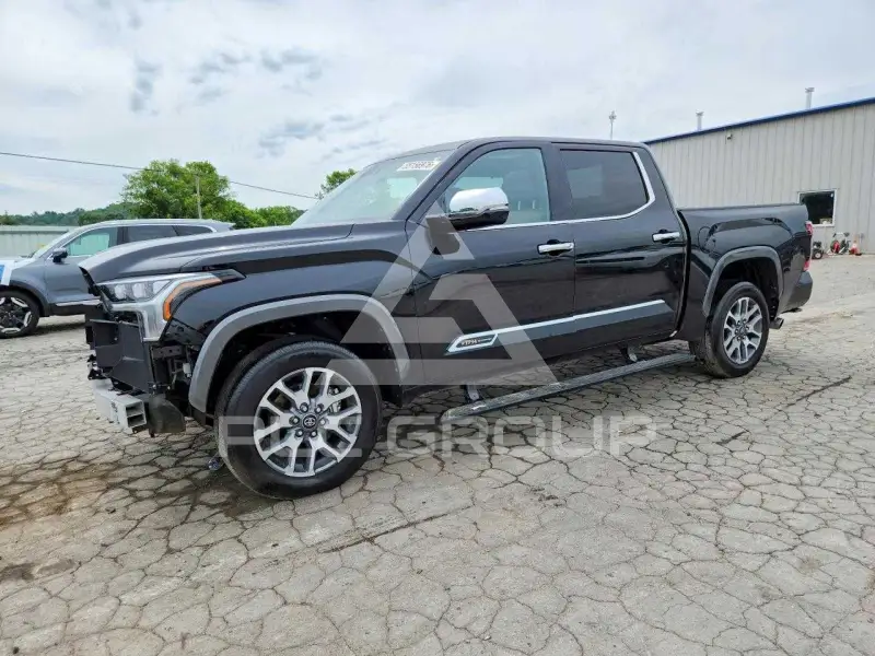 2025 Toyota TUNDRA фото