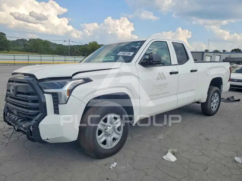 2025 Toyota TUNDRA фото