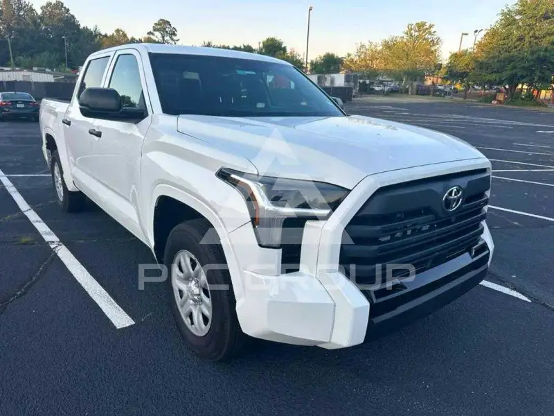2025 Toyota TUNDRA фото