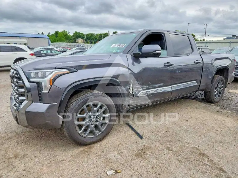2025 Toyota TUNDRA фото