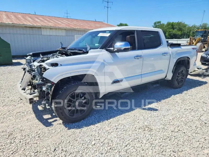 2025 Toyota TUNDRA фото