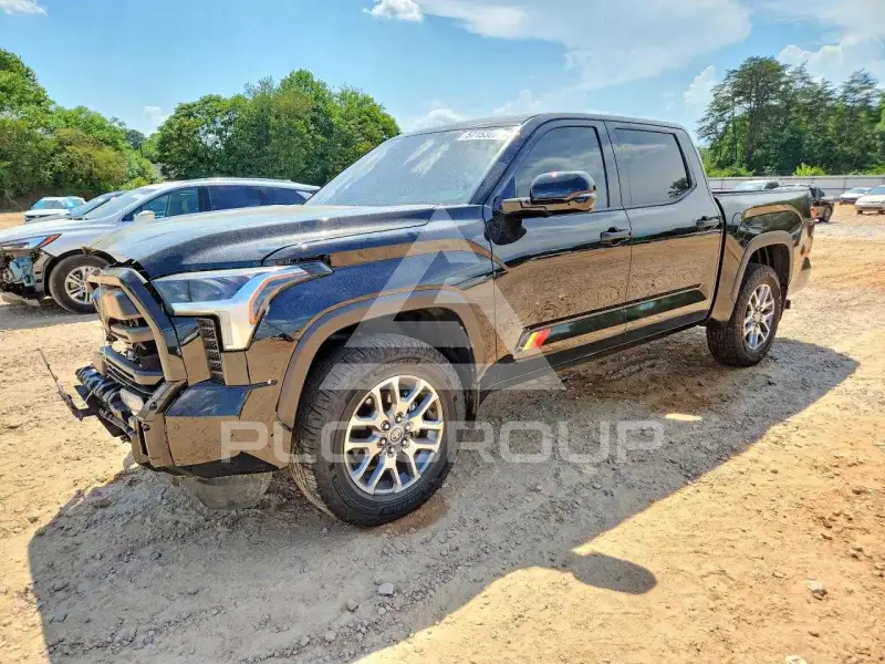 2025 Toyota TUNDRA photo