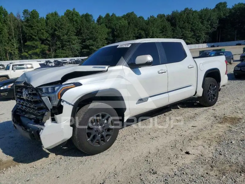2025 Toyota TUNDRA фото