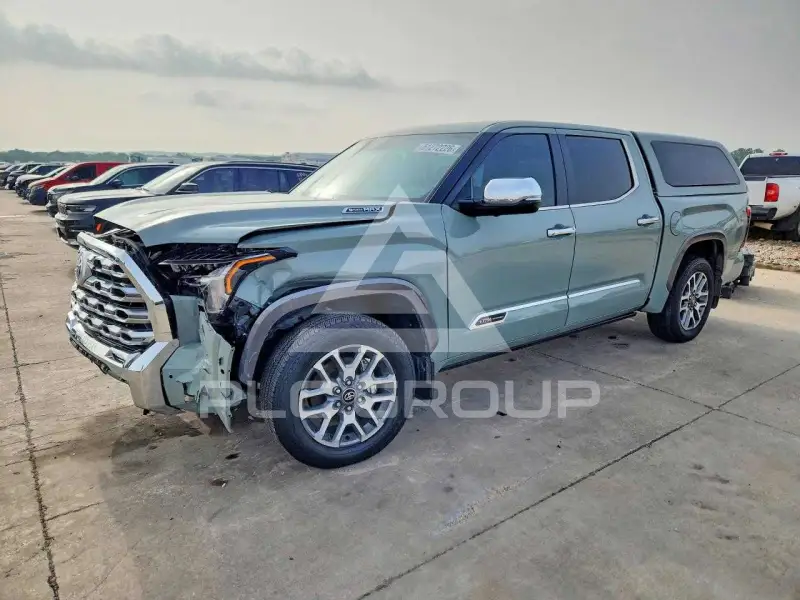 2025 Toyota TUNDRA фото