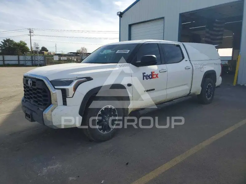 2025 Toyota TUNDRA фото