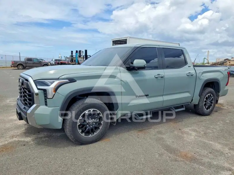 2025 Toyota TUNDRA фото