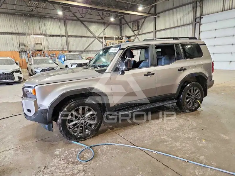 2025 Toyota LAND CRUISER фото