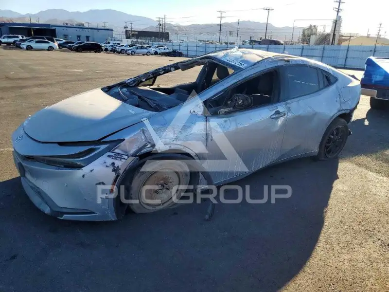 2025 Toyota PRIUS фото