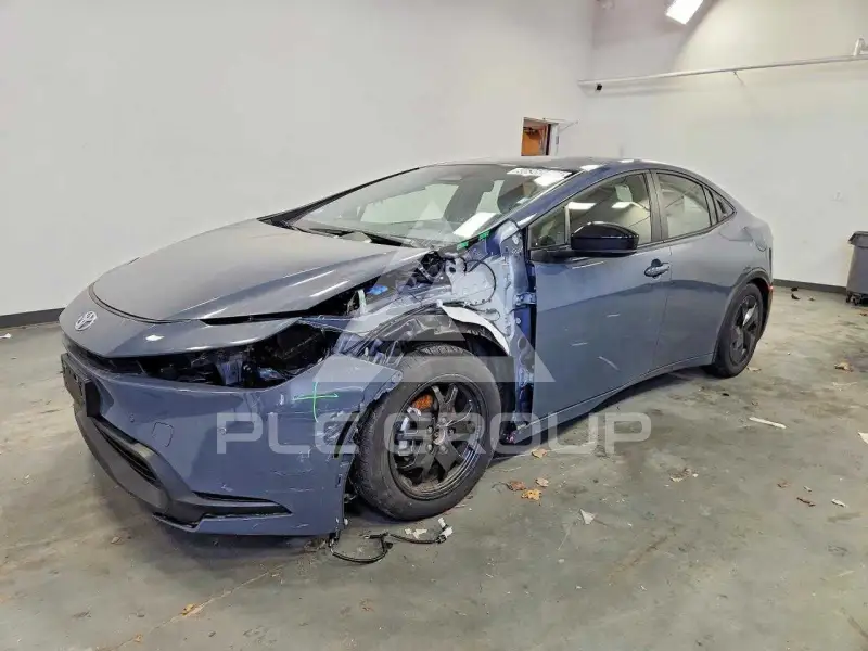 2025 Toyota PRIUS фото