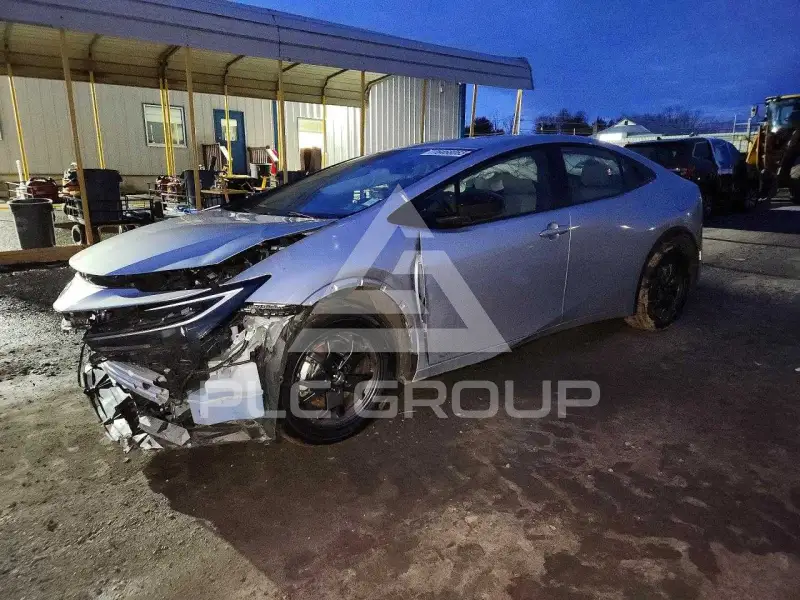 2025 Toyota PRIUS фото