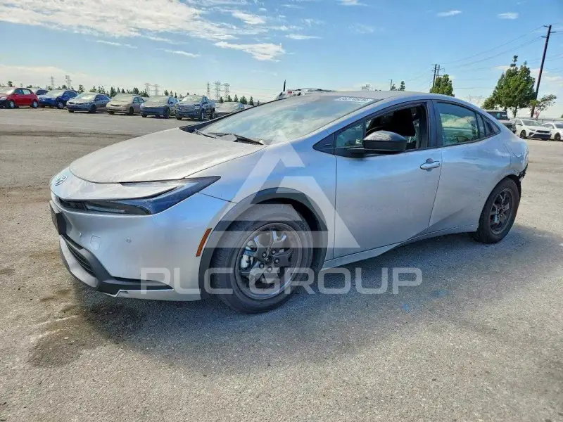 2025 Toyota PRIUS фото