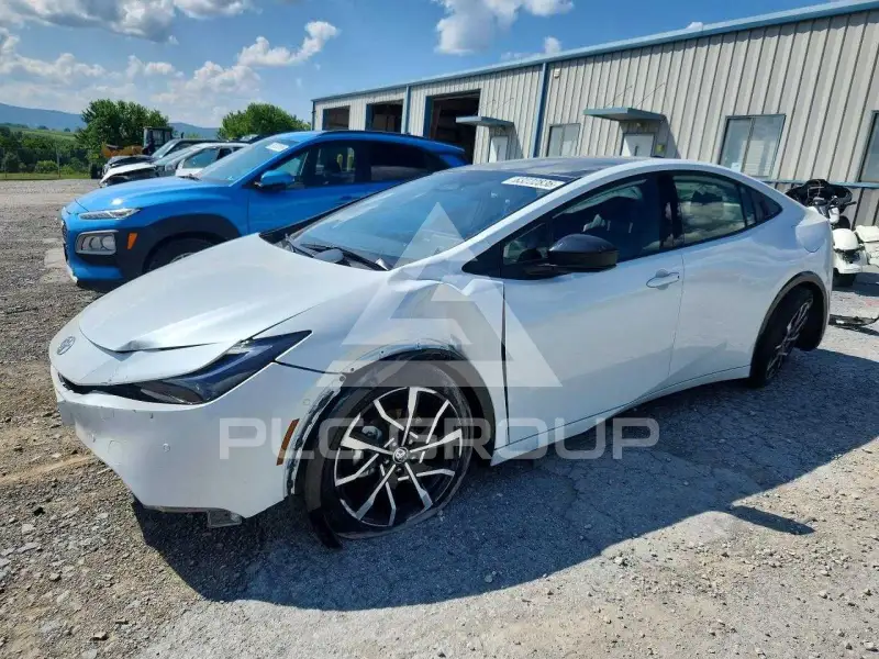 2025 Toyota PRIUS photo