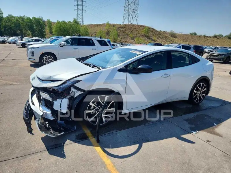 2025 Toyota PRIUS photo