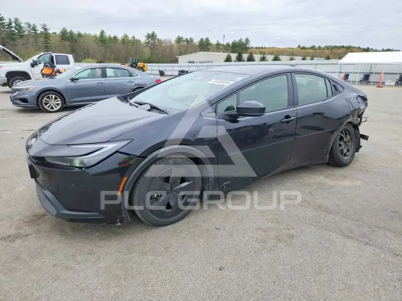 2025 Toyota PRIUS photo