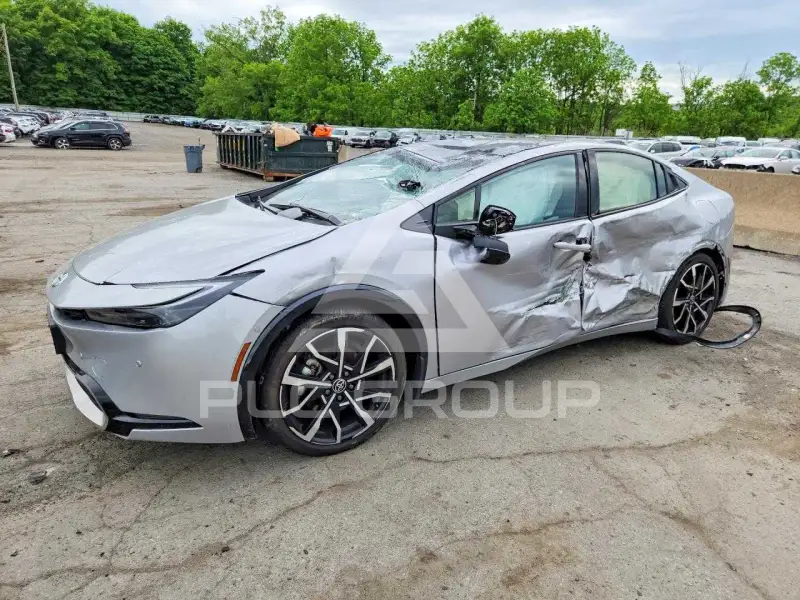 2025 Toyota PRIUS фото