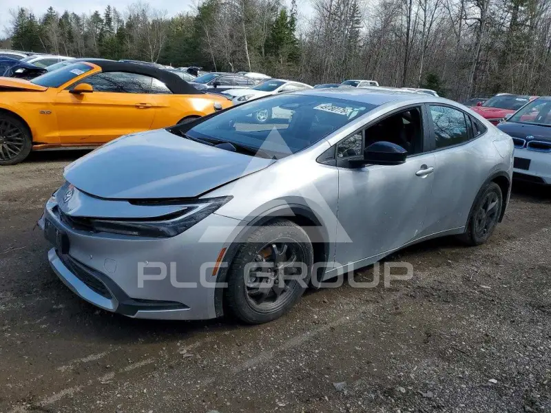 2025 Toyota PRIUS фото