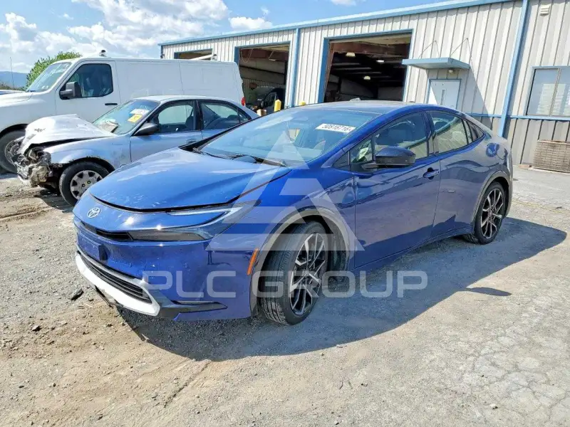 2025 Toyota PRIUS фото