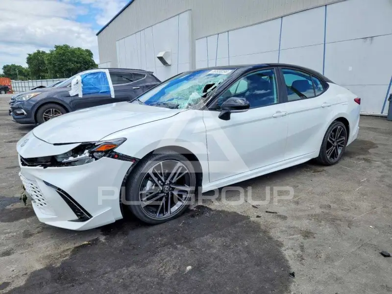 2025 Toyota CAMRY фото