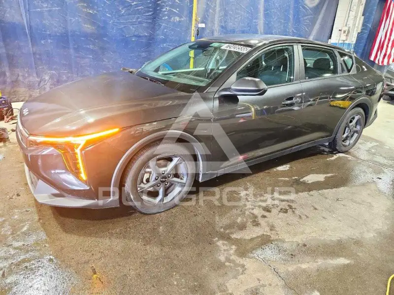 2025 KIA K4 photo