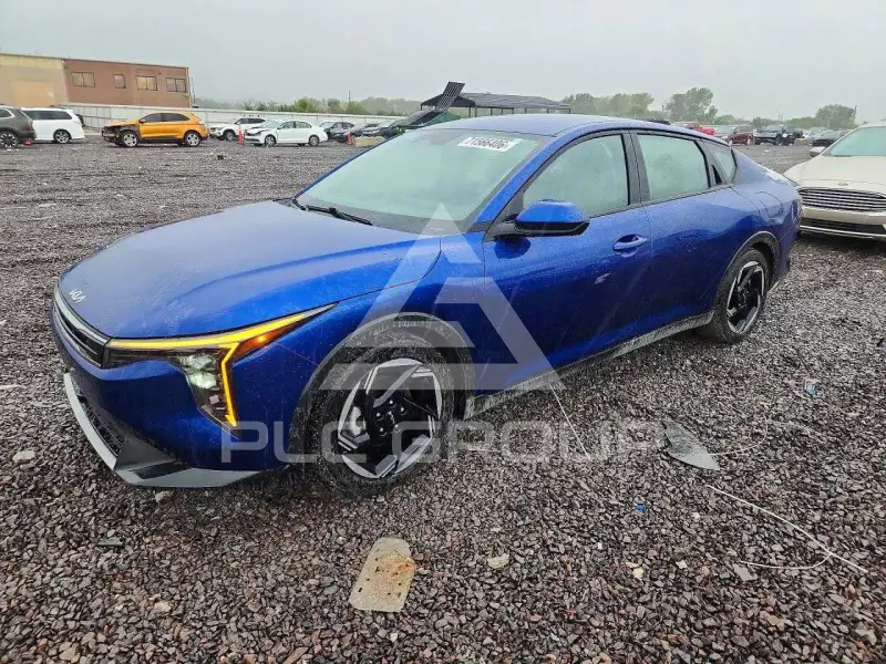 2025 KIA K4 фото
